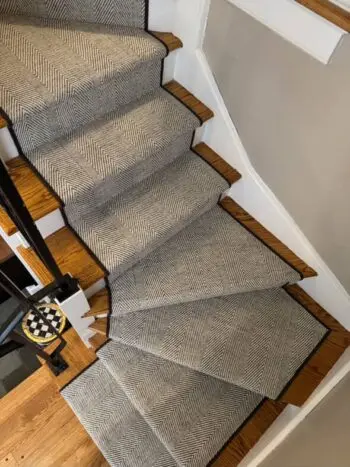 494690881_1081052743894528_4897321333623682983_n-350x467